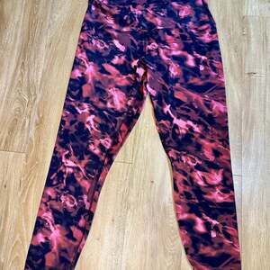 Lululemon Align High-Rise Pant Crop 25” inseam Intensity Pink Blossom size 14